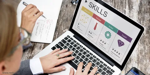 Teacher engaging in online education, emphasizing the importance of digital skills for successful online teaching in 2024